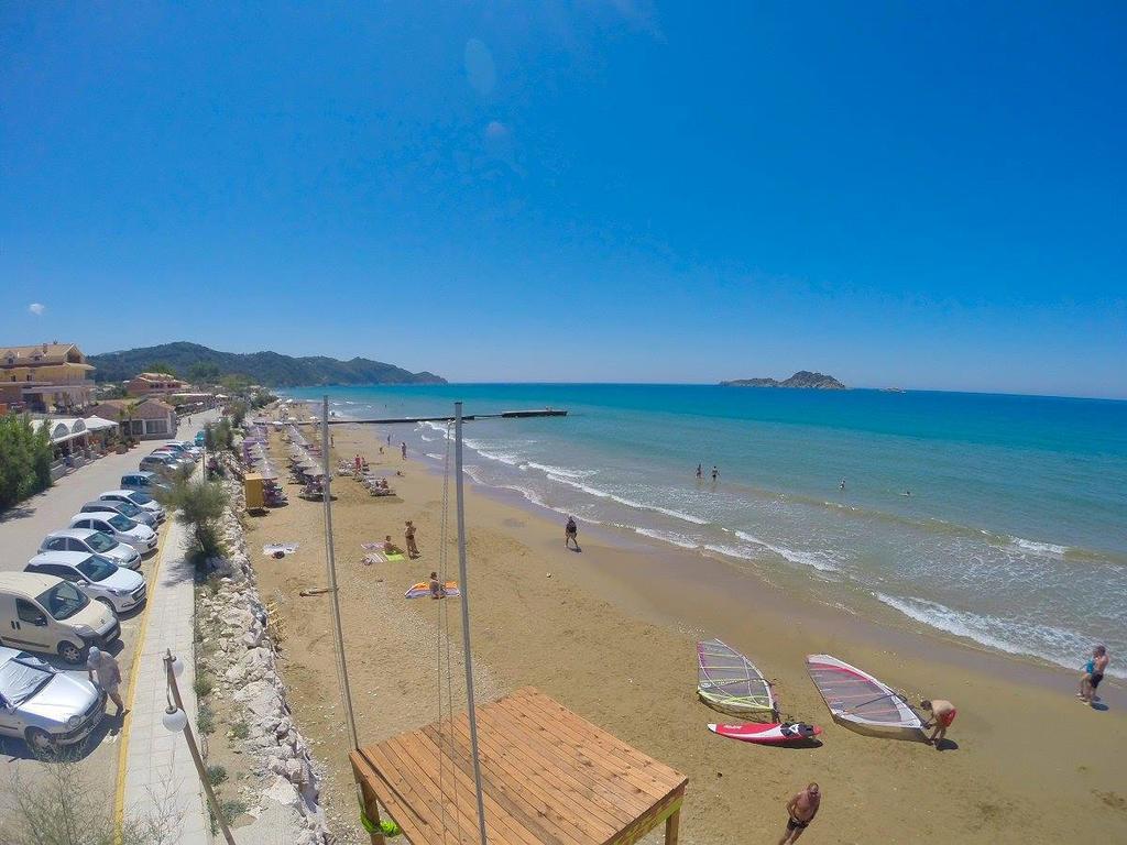 Feakes Apartments Arillas Agiou Georgiou Esterno foto