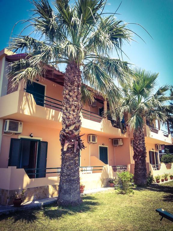 Feakes Apartments Arillas Agiou Georgiou Esterno foto