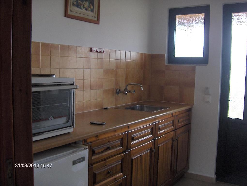 Feakes Apartments Arillas Agiou Georgiou Esterno foto